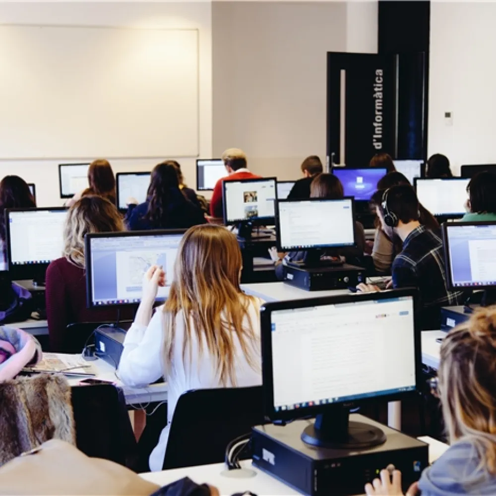 Aula Informàtica CETT